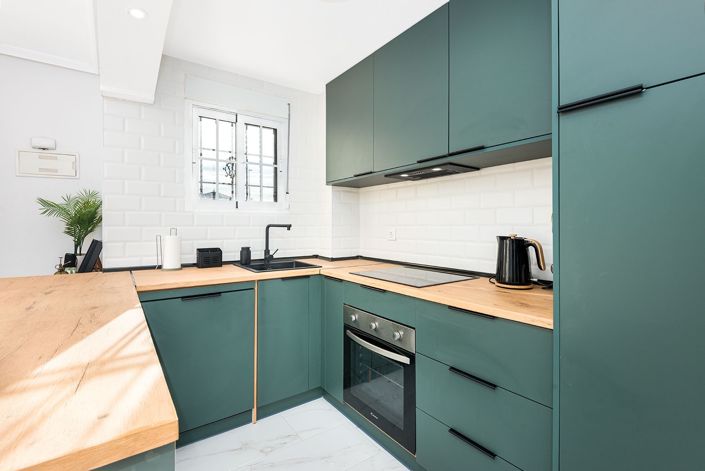 Image No.13-3 Bed Townhouse for sale