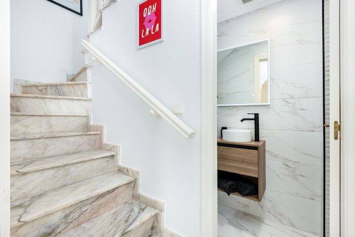 Image No.18-3 Bed Townhouse for sale