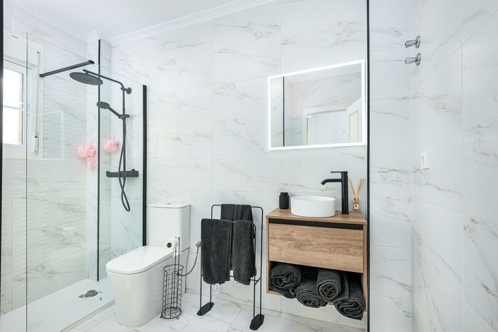 Image No.26-3 Bed Townhouse for sale