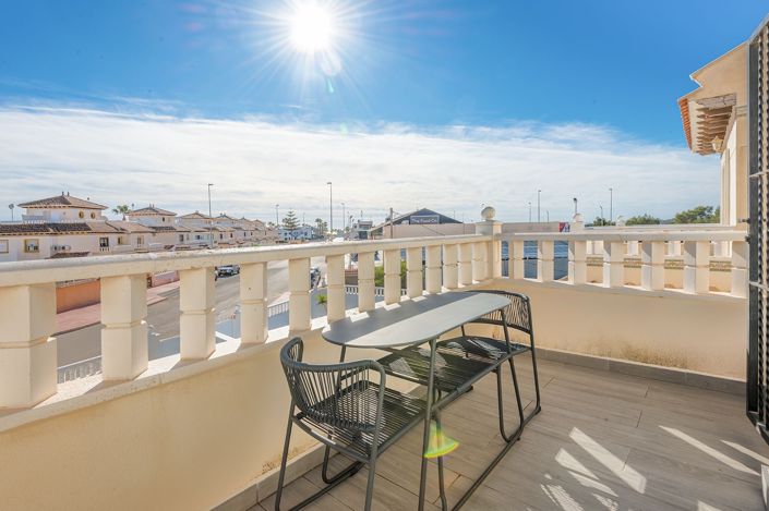 Image No.35-3 Bed Townhouse for sale