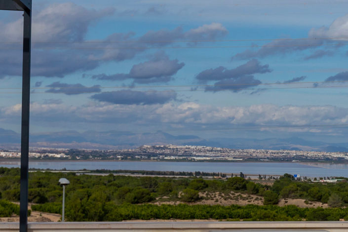 Image No.28-3 Bed Villa for sale