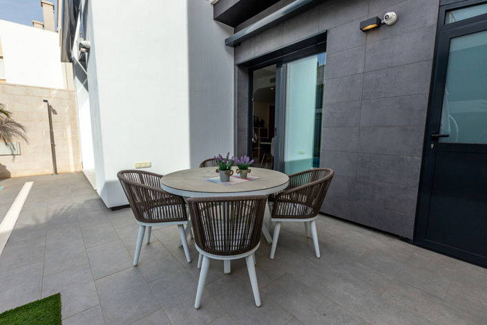 Image No.5-3 Bed Villa for sale