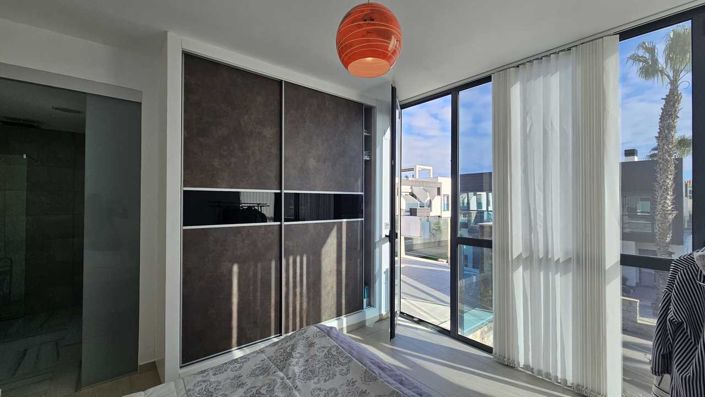 Image No.25-3 Bed Villa for sale