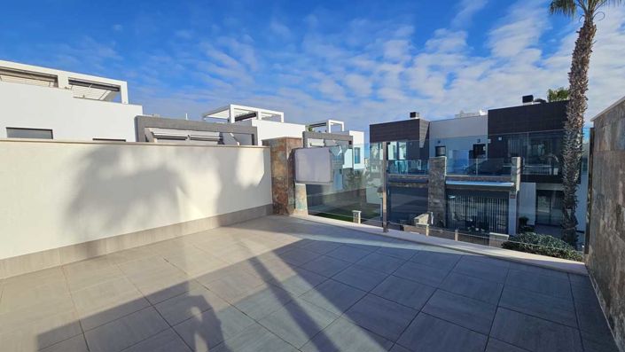 Image No.28-3 Bed Villa for sale