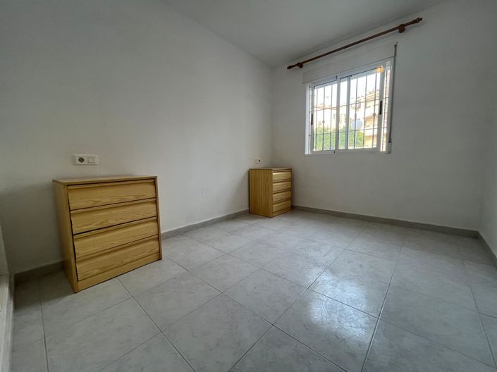 Image No.12-3 Bed Apartment for sale