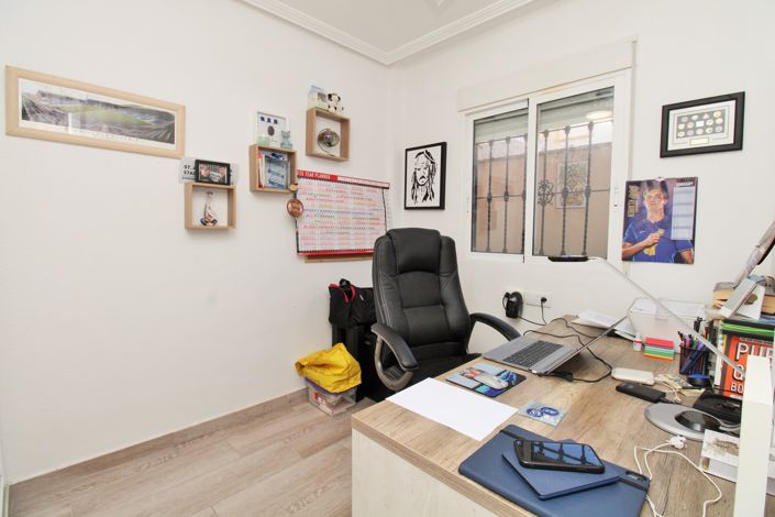 Image No.27-4 Bed Villa for sale