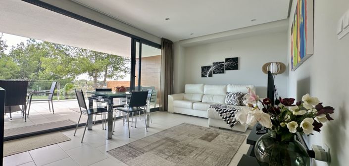 Image No.11-2 Bed Apartment for sale