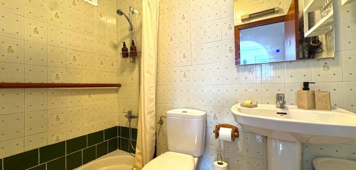 Image No.31-2 Bed Bungalow for sale