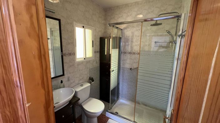 Image No.17-2 Bed Townhouse for sale