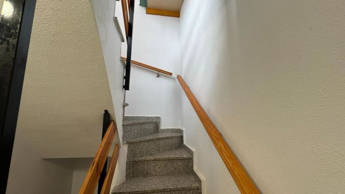 Image No.23-2 Bed Townhouse for sale