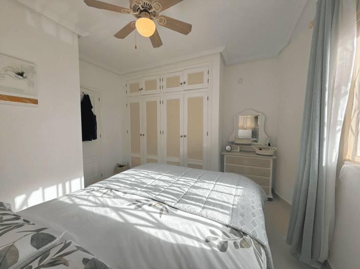 Image No.2-Appartement de 2 chambres à vendre à Cabo Roig