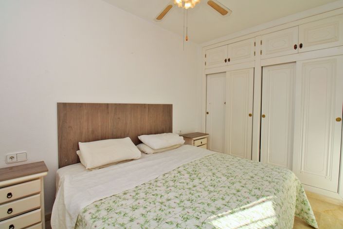 Image No.11-3 Bed Townhouse for sale