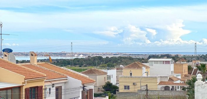 Image No.16-2 Bed Bungalow for sale