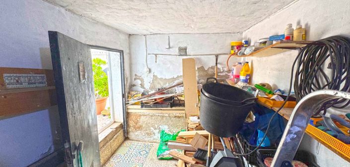 Image No.38-2 Bed Bungalow for sale