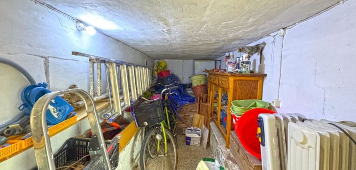 Image No.39-2 Bed Bungalow for sale