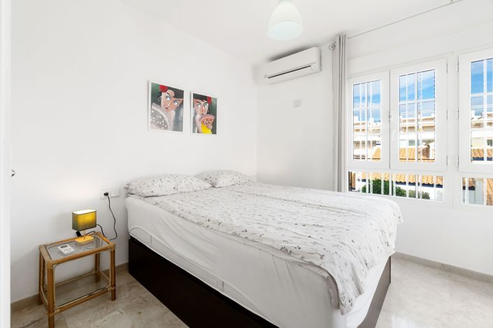 Image No.23-3 Bed Villa for sale