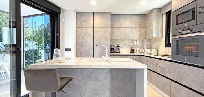 Image No.7-3 Bed Villa for sale