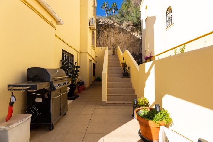 Image No.38-4 Bed Villa for sale