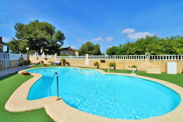 Image No.2-3 Bed Townhouse for sale