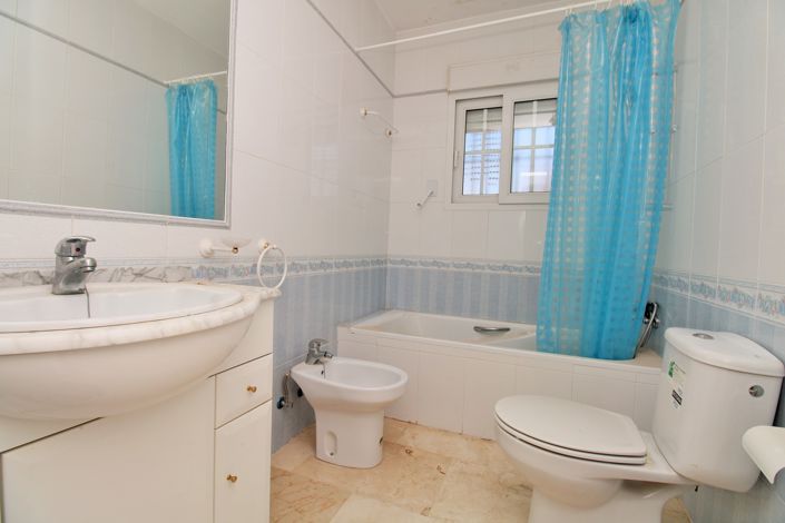 Image No.13-2 Bed Bungalow for sale