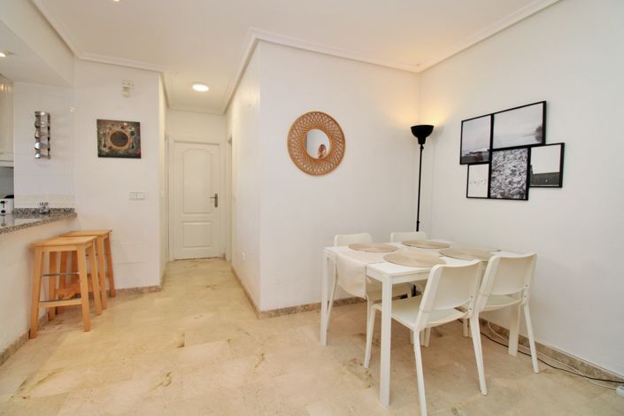 Image No.8-2 Bed Apartment for sale