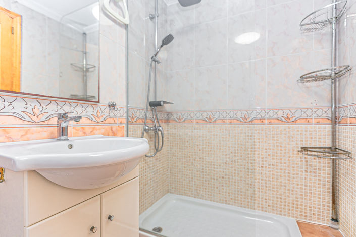 Image No.24-2 Bed Apartment for sale