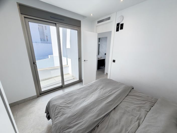 Image No.21-4 Bed Villa for sale