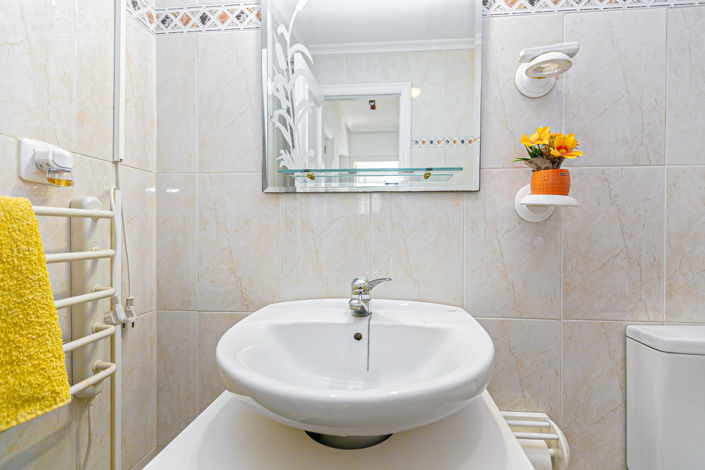 Image No.21-2 Bed Townhouse for sale