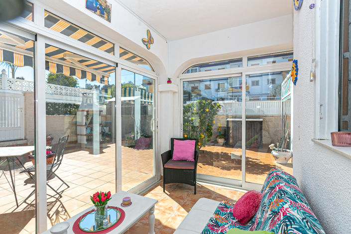 Image No.36-2 Bed Townhouse for sale