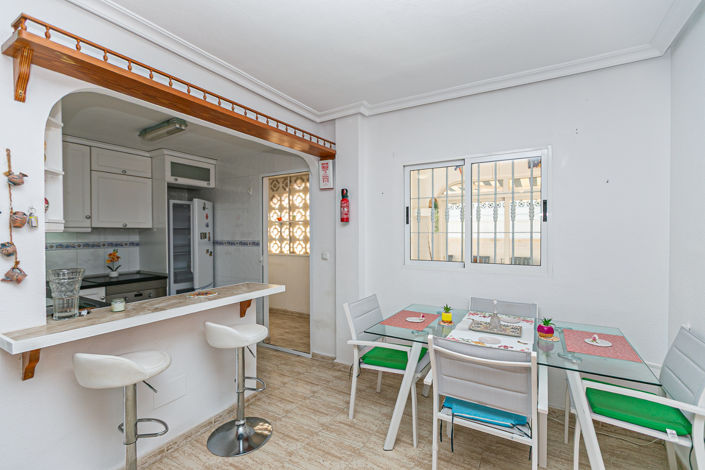 Image No.8-2 Bed Townhouse for sale