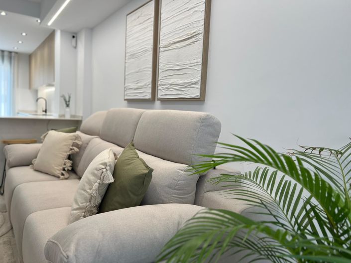 Image No.12-3 Bed Townhouse for sale