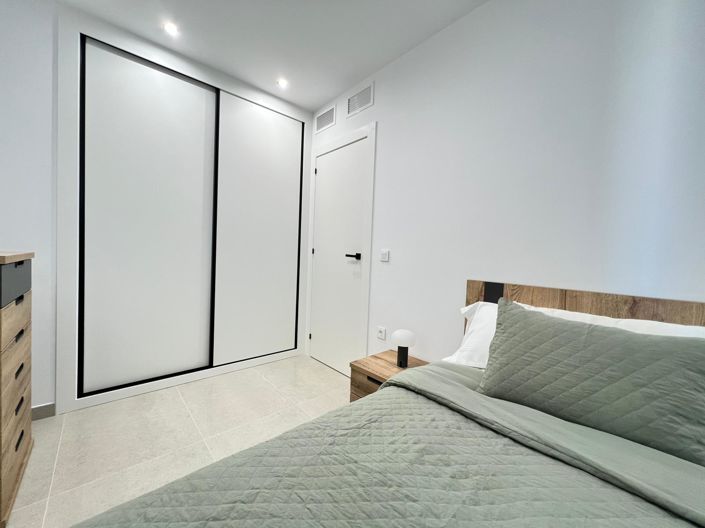 Image No.28-3 Bed Townhouse for sale