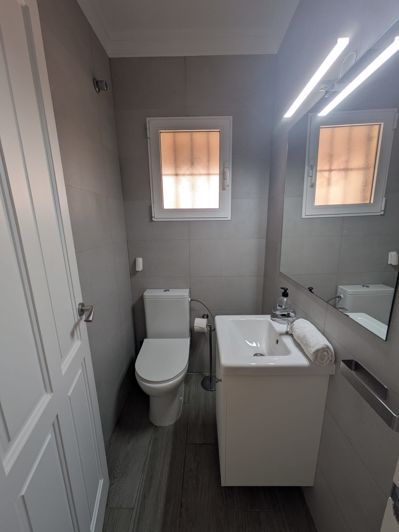 Image No.25-3 Bed Townhouse for sale