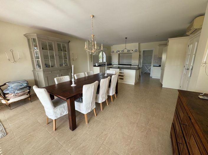 Image No.12-4 Bed Villa for sale