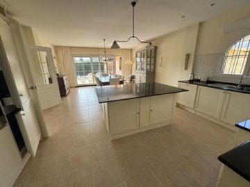 6858-villa-for-sale-in-play-flamenca-3362480-