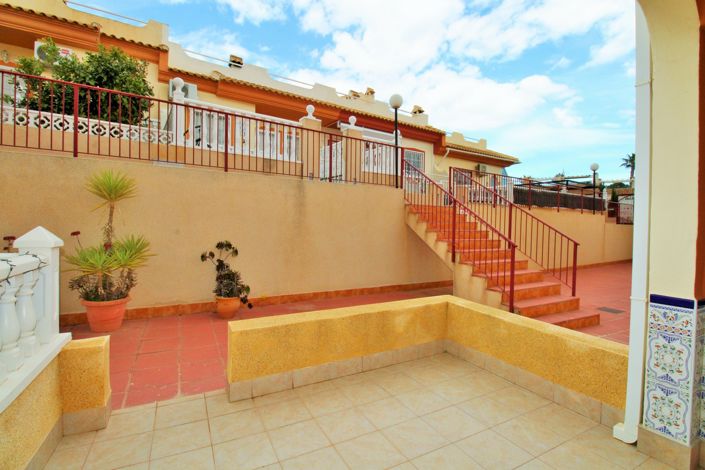 Image No.13-3 Bed Townhouse for sale