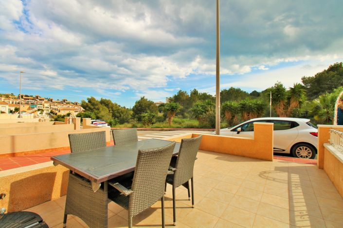 Image No.3-3 Bed Townhouse for sale