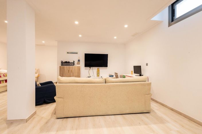 Image No.23-Villa de 4 chambres à vendre à Villamartin