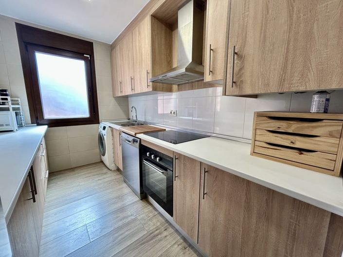 Image No.12-3 Bed Apartment for sale