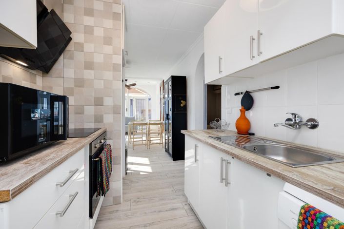 Image No.13-2 Bed Villa for sale