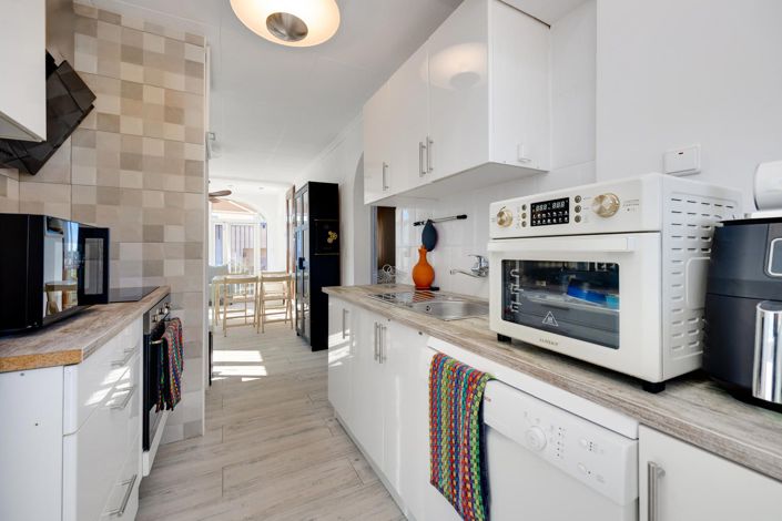 Image No.16-2 Bed Villa for sale