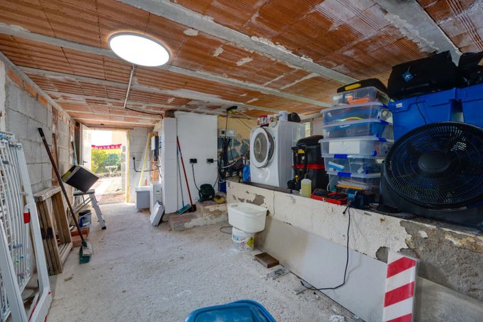 Image No.35-2 Bed Villa for sale