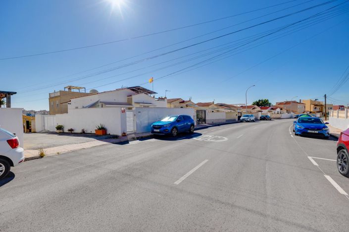 Image No.45-2 Bed Villa for sale