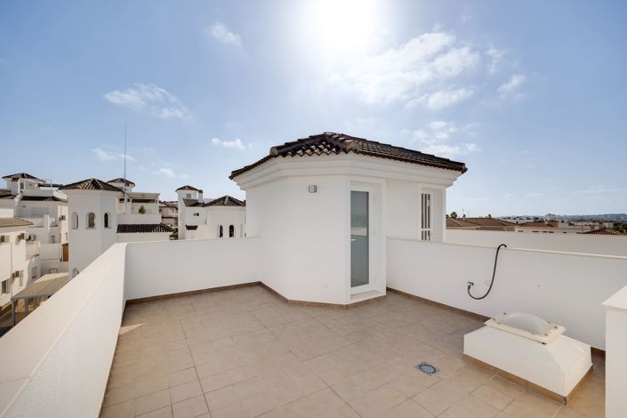 Image No.7-3 Bed Villa for sale