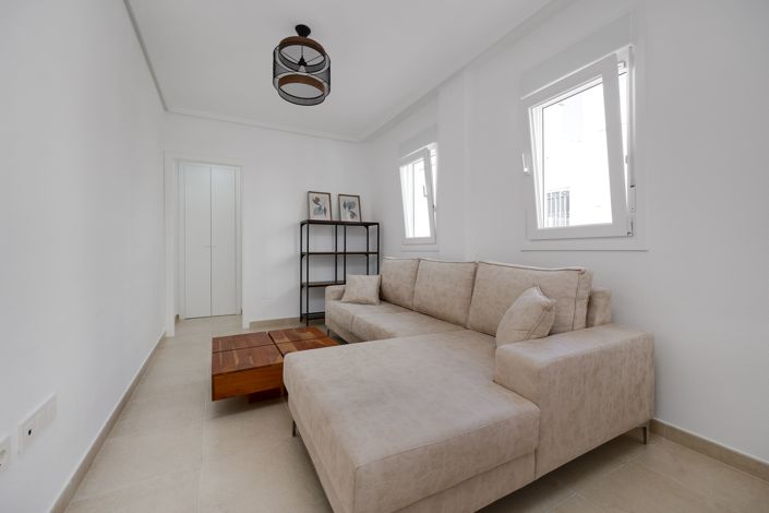 Image No.9-3 Bed Villa for sale