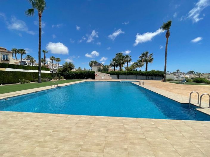 Image No.2-3 Bed Villa for sale