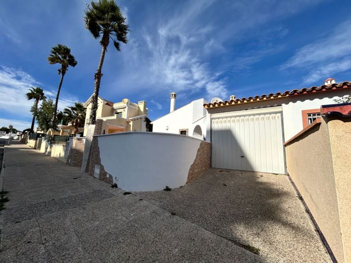 Image No.6-3 Bed Villa for sale