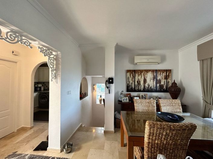 Image No.8-3 Bed Villa for sale