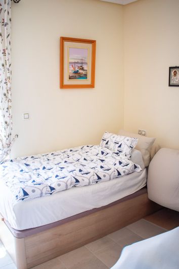 Image No.17-2 Bed Townhouse for sale