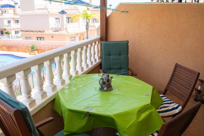 Image No.21-2 Bed Townhouse for sale